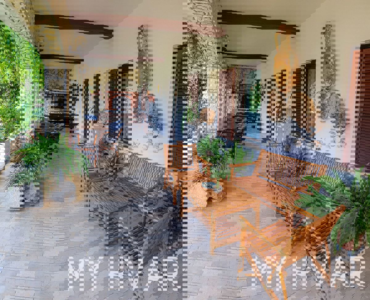 Appartamento al piano terra nel centro di Jelsa