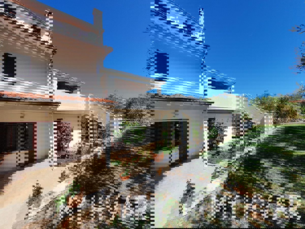 Appartamento al piano terra nel centro di Jelsa