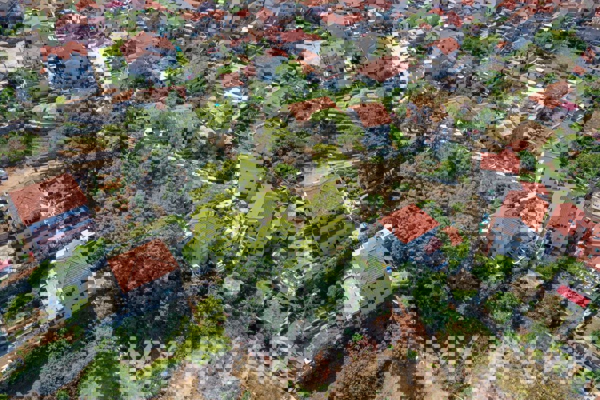 Terreno edificabile in centro con vista mare