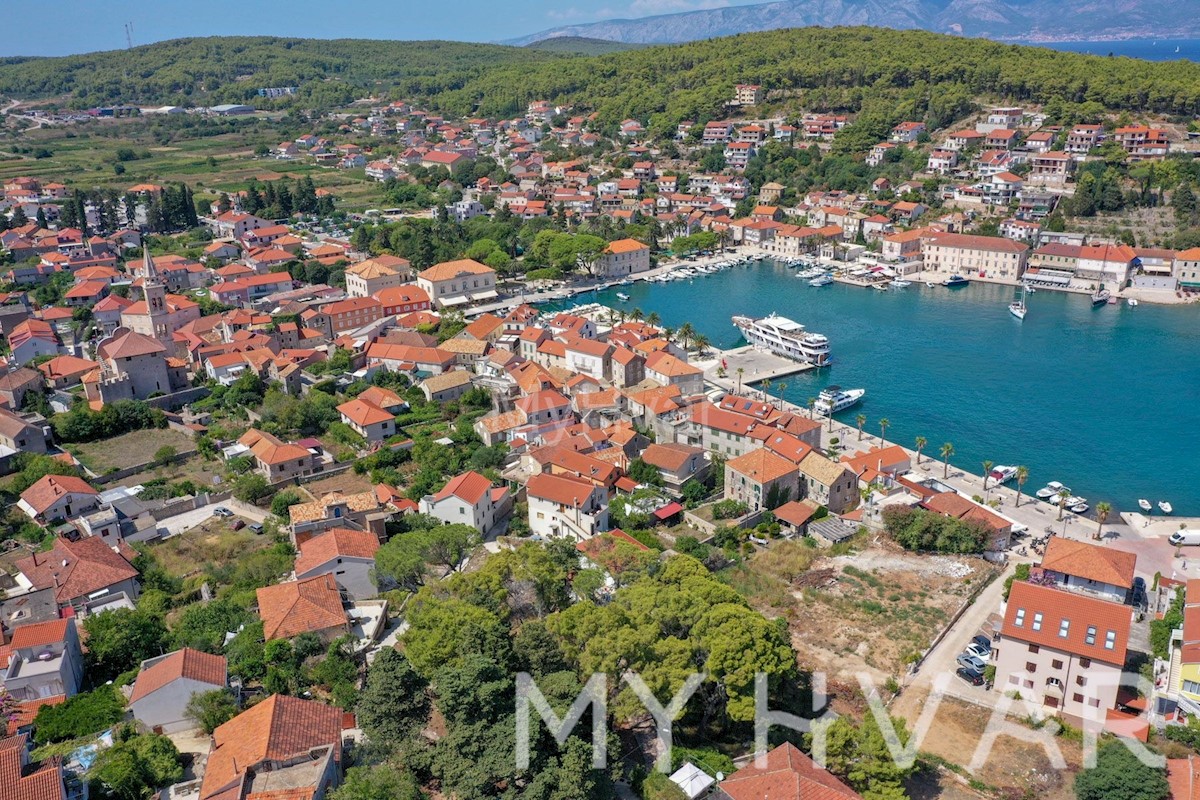 Terreno edificabile in centro con vista mare