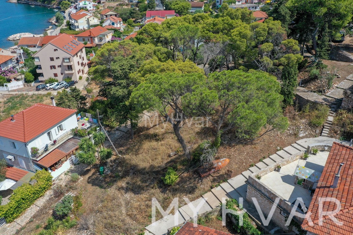 Terreno edificabile in centro con vista mare