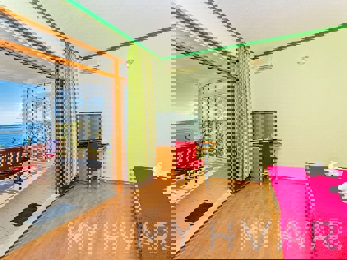 Casa con spiaggia privata nella città di Hvar