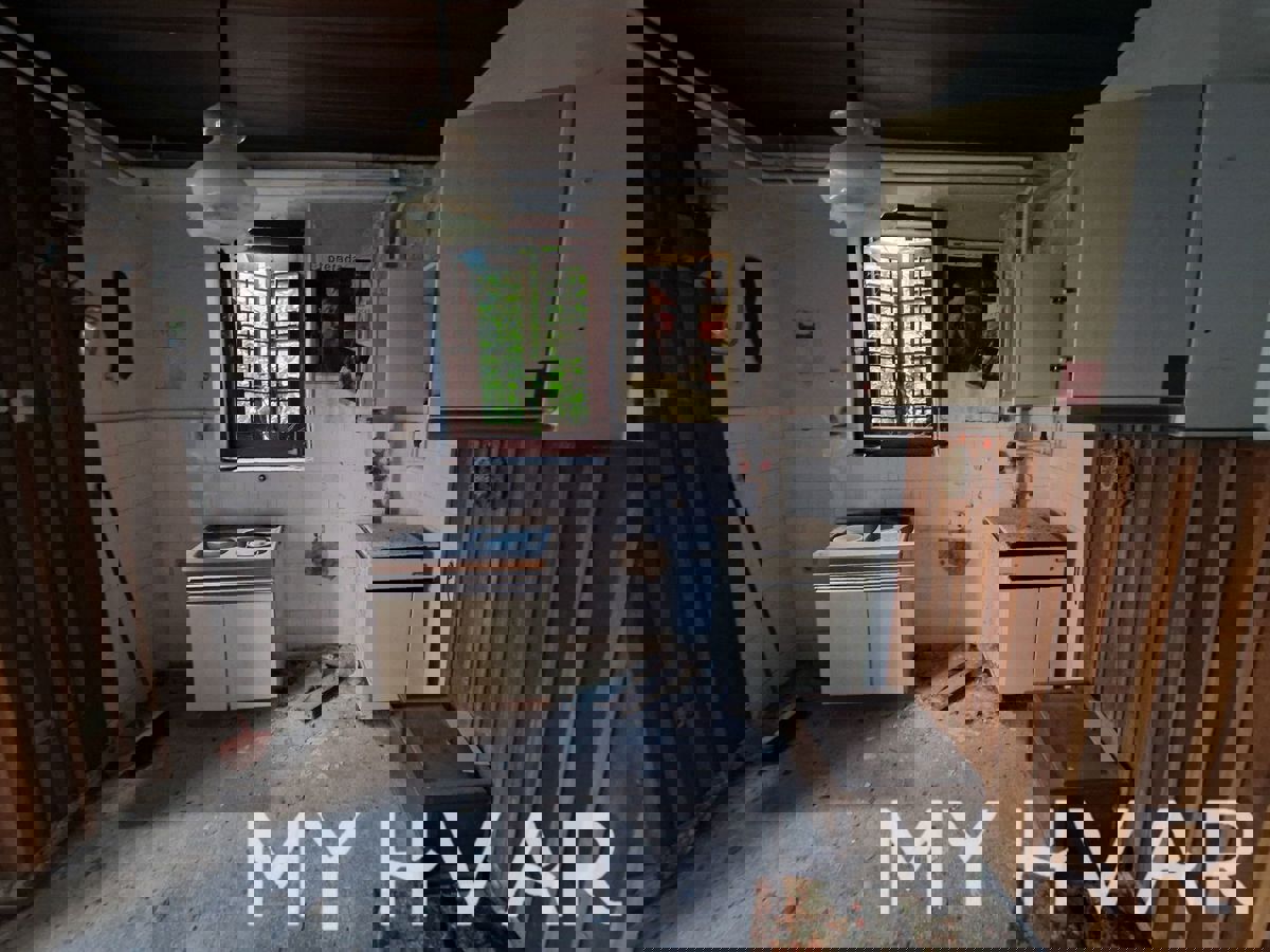 Casa nascosta nell'Upper Pitve