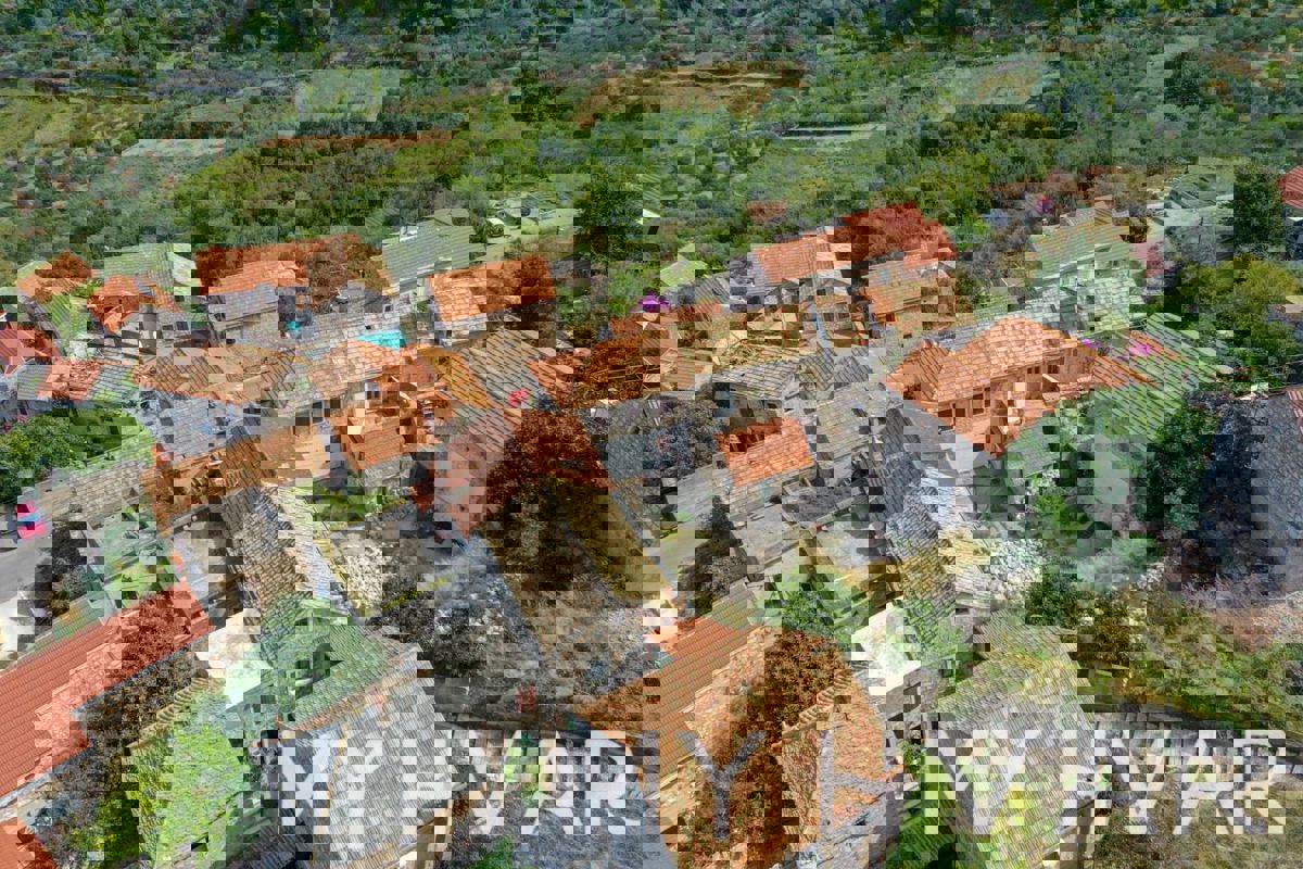 Casa nascosta nell'Upper Pitve