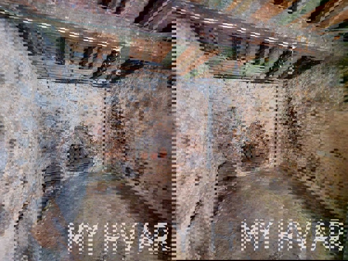 Casa nascosta nell'Upper Pitve