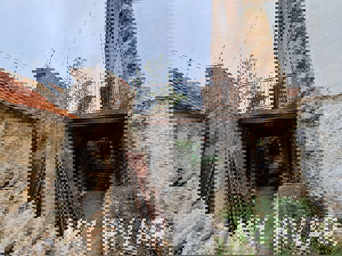 Casa nascosta nell'Upper Pitve