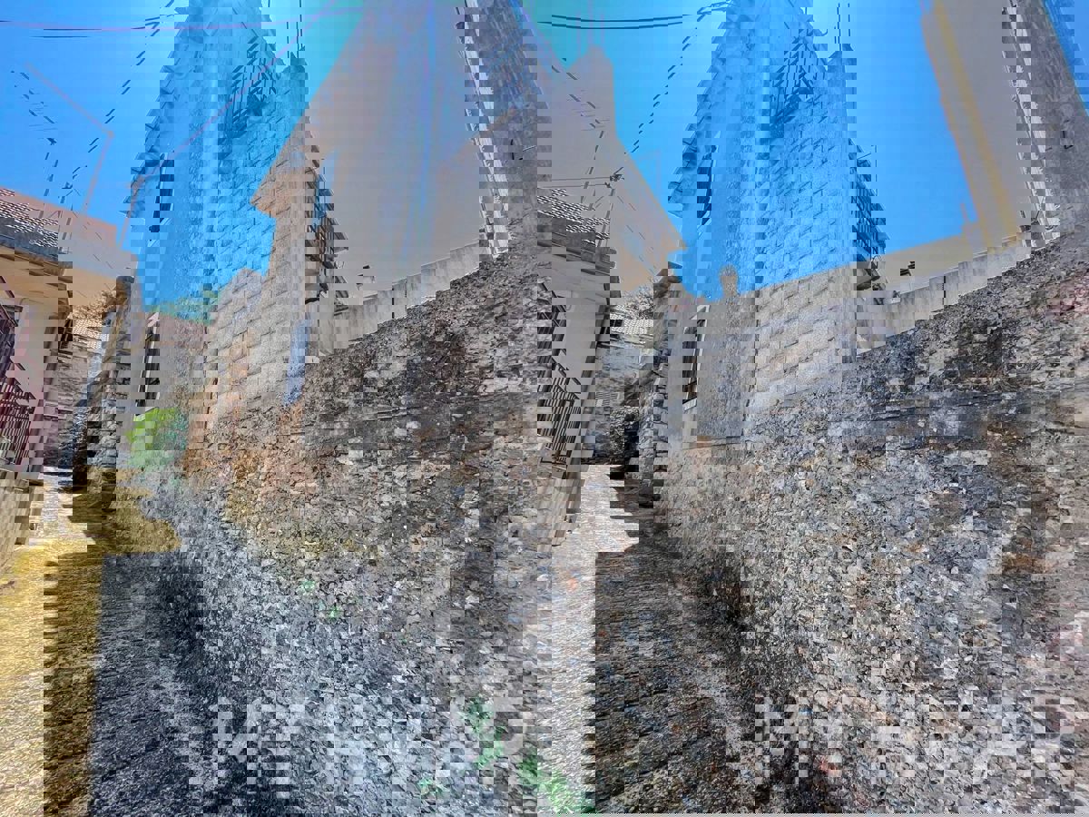 Casa da ristrutturare a Vrbanj