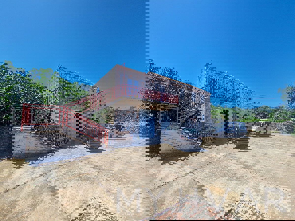 Casa con vista mare a Poljica