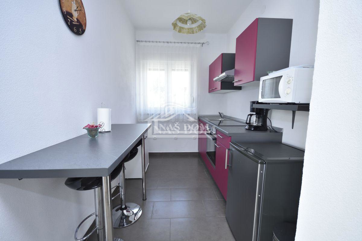 Vodice - Casa con 5 appartamenti, vista mare