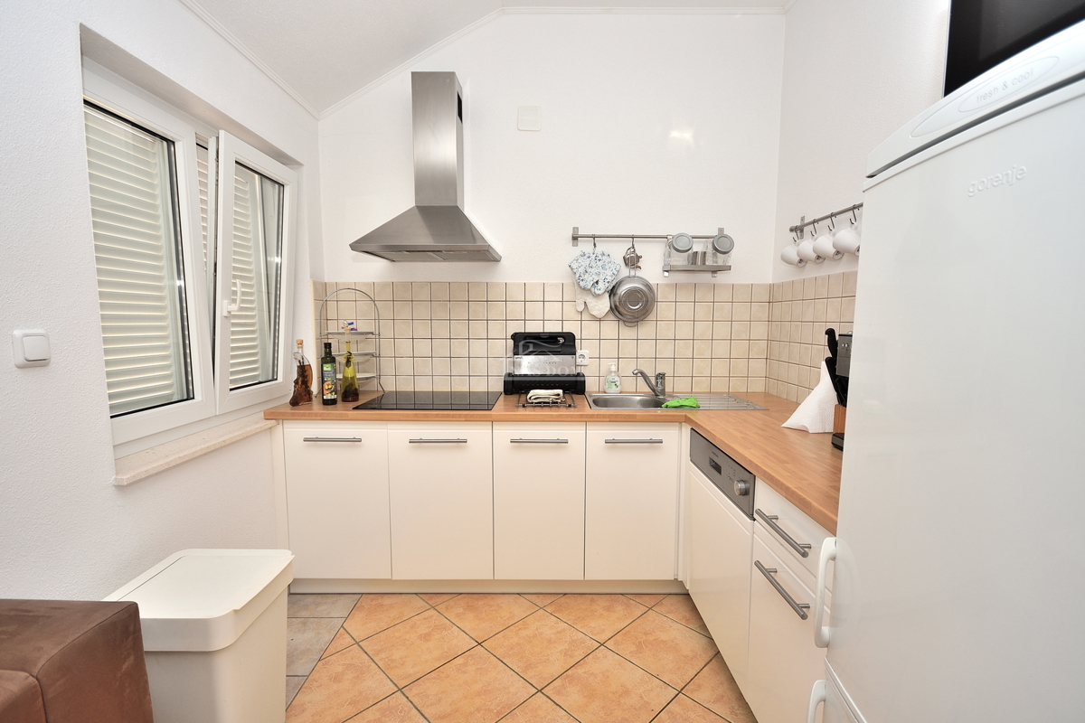 Vodice - Arredato appartamento comodo a 250 m dalla spiaggia