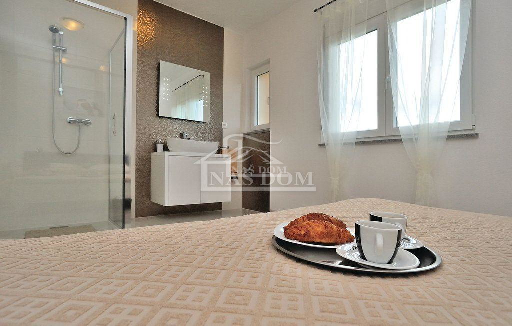 Debeljak, Sukošan - Villa con piscina