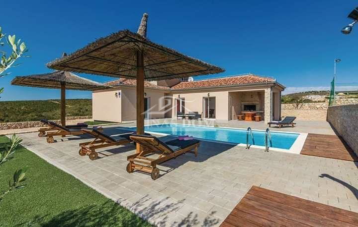 Debeljak, Sukošan - Villa con piscina