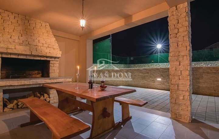 Debeljak, Sukošan - Villa con piscina