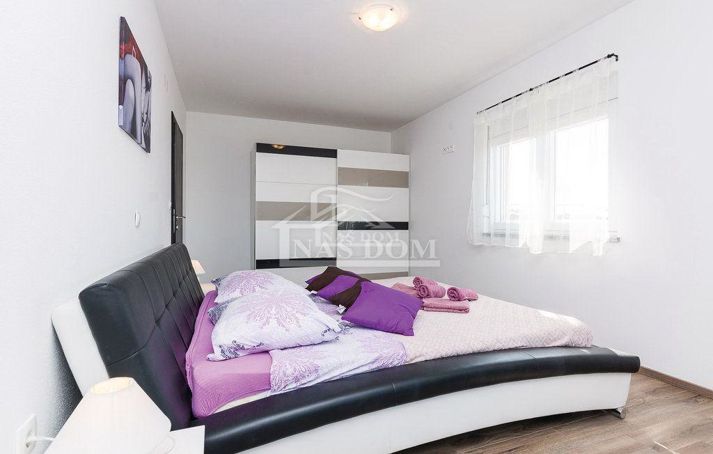 Debeljak, Sukošan - Villa con piscina