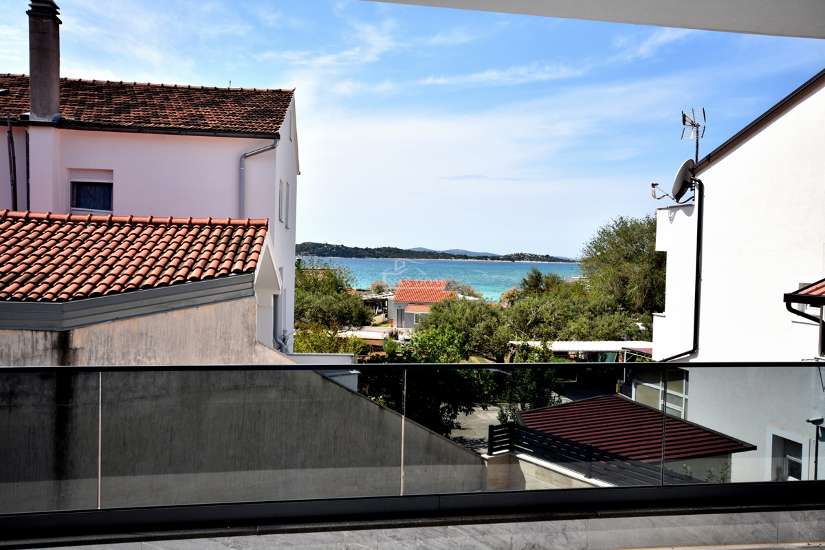 <Appartamento di lusso S6, vista mare, a 50 m dalla spiaggia>