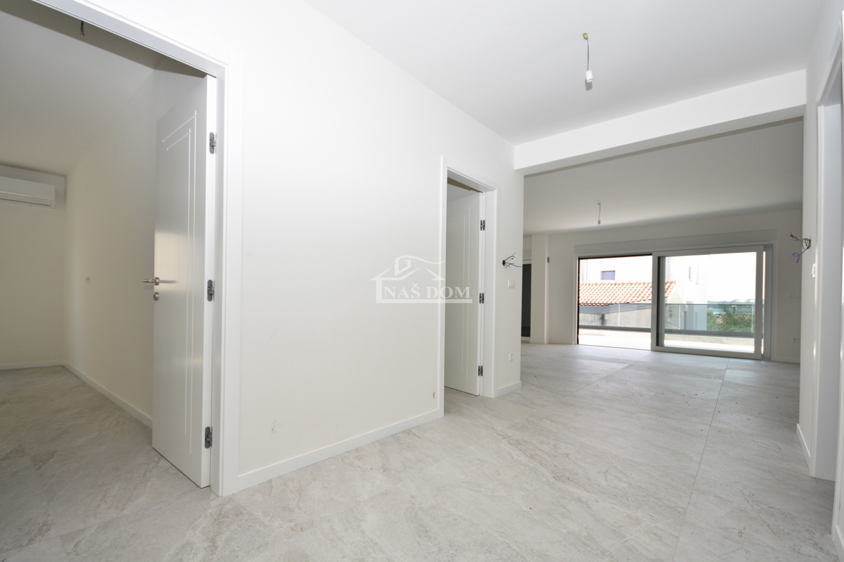 &lt;Appartamento di lusso S6, vista mare, a 50 m dalla spiaggia&gt;