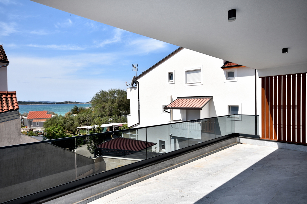 &lt;Appartamento di lusso S6, vista mare, a 50 m dalla spiaggia&gt;