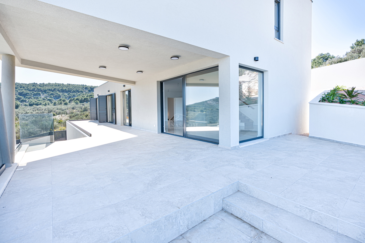 Lussuosa villa con vista panoramica sul mare – Betina, isola di Murter