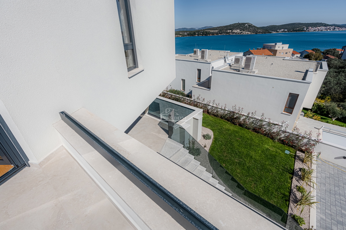 Lussuosa villa con vista panoramica sul mare – Betina, isola di Murter