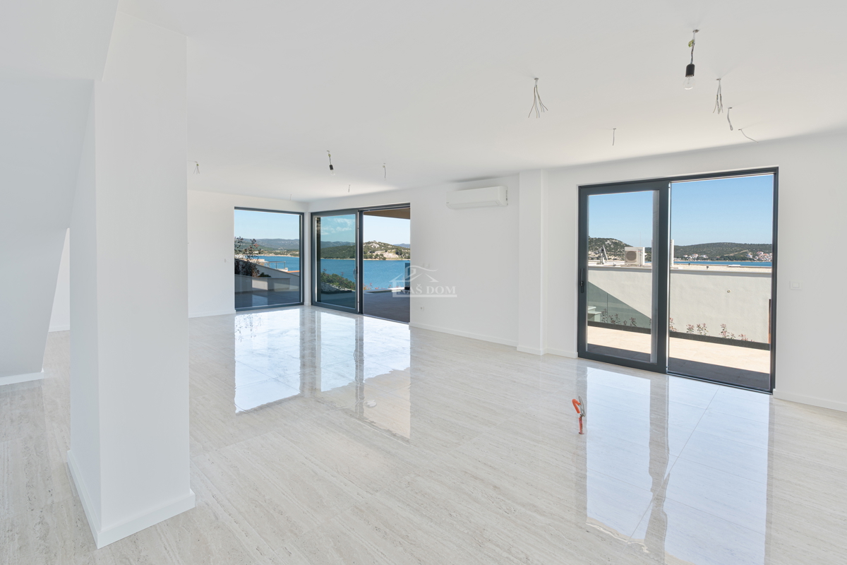 Lussuosa villa con vista panoramica sul mare – Betina, isola di Murter