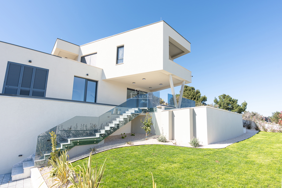 Lussuosa villa con vista panoramica sul mare – Betina, isola di Murter