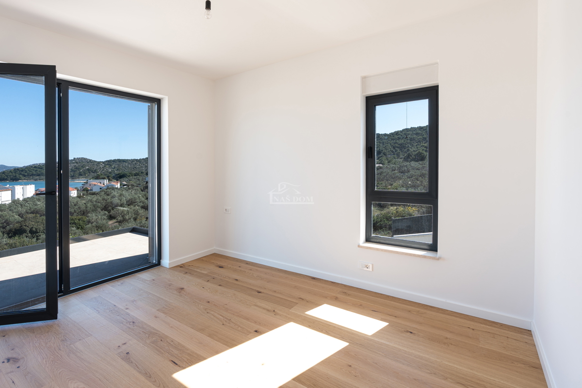 Lussuosa villa con vista panoramica sul mare – Betina, isola di Murter