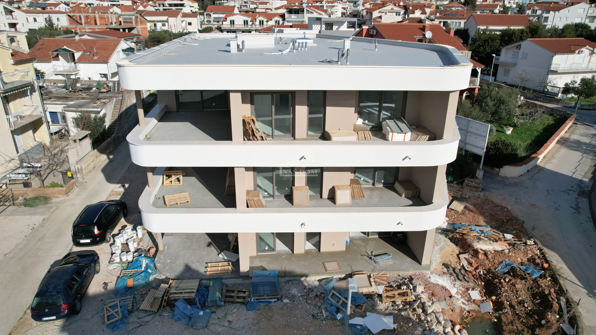 VODICE - APPARTAMENTI LUSSUOSI IN NUOVA COSTRUZIONE CON ASCENSORE, A 50m DALLA SPIAGGIA