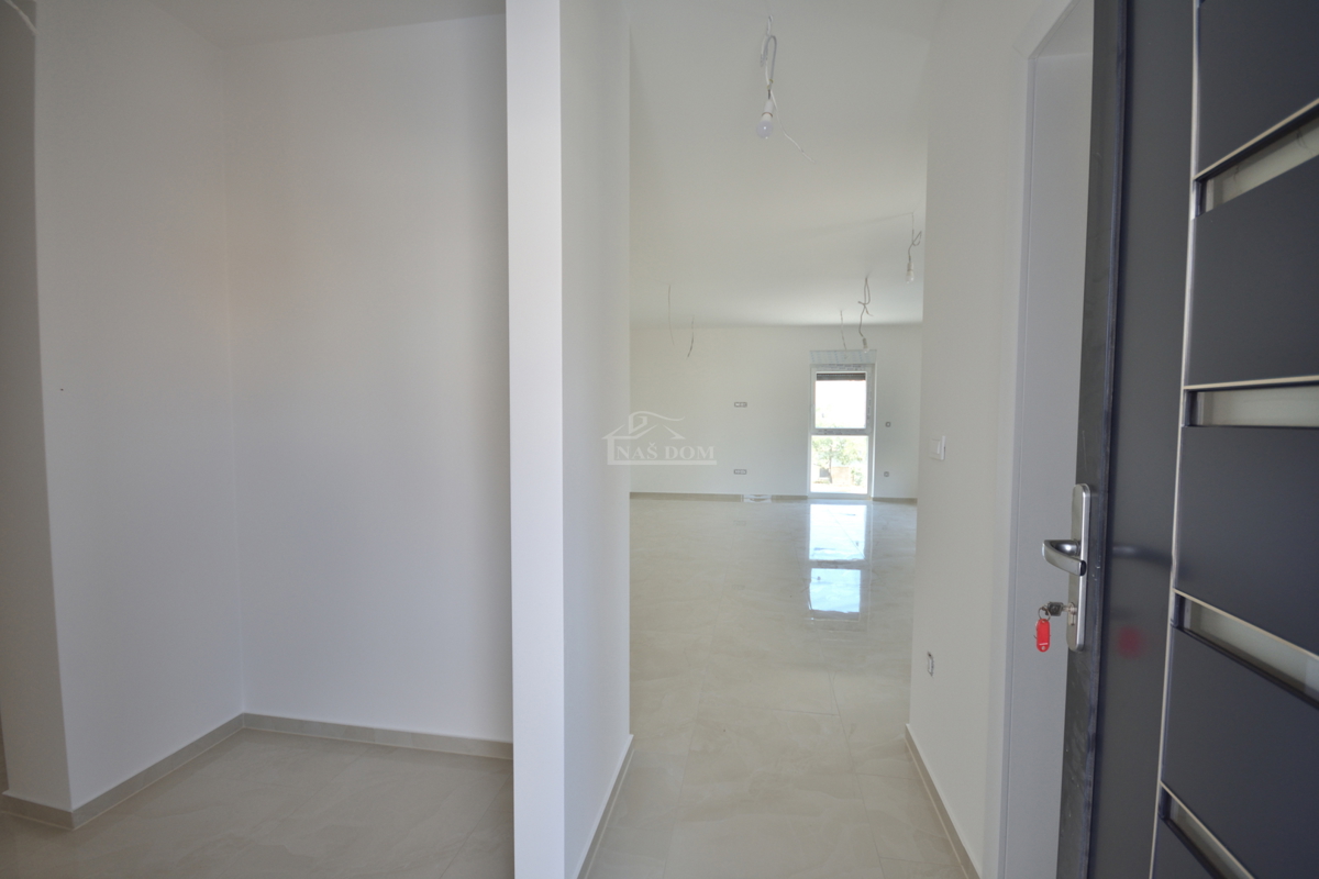 Vodice - Appartamento di lusso S2 al primo piano, posizione eccellente