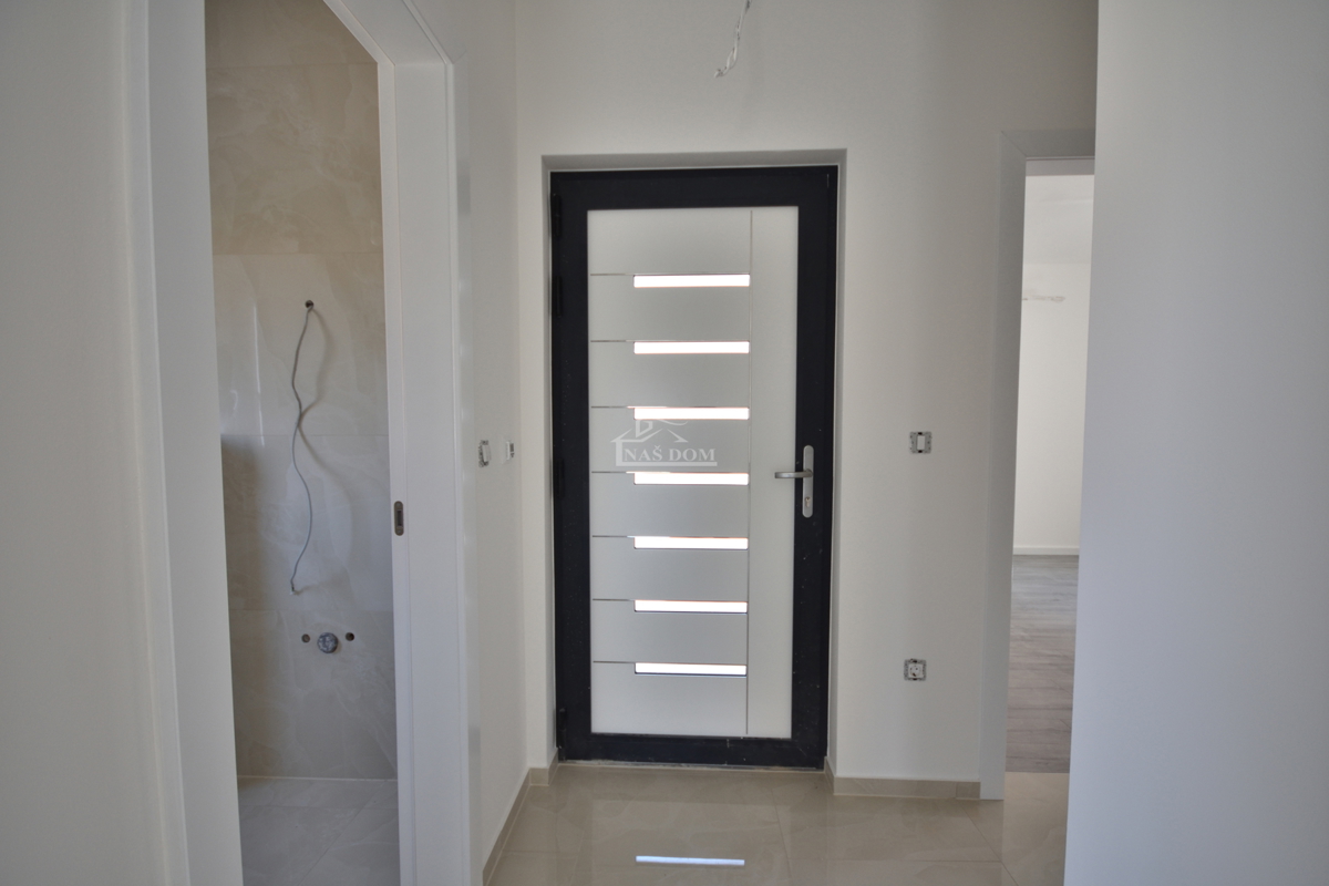 Vodice - Appartamento di lusso S2 al primo piano, posizione eccellente