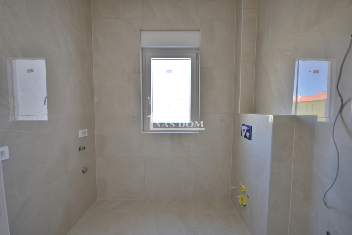 Vodice - Appartamento di lusso S2 al primo piano, posizione eccellente