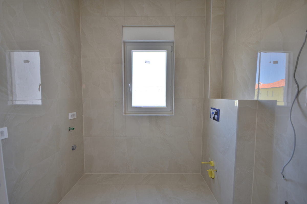 Vodice - Appartamento di lusso S2 al primo piano, posizione eccellente