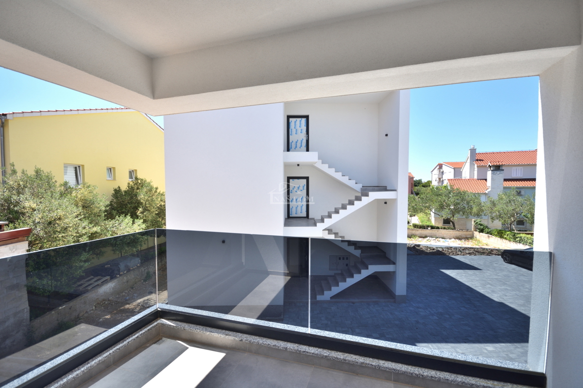 Vodice - Appartamento di lusso S2 al primo piano, posizione eccellente