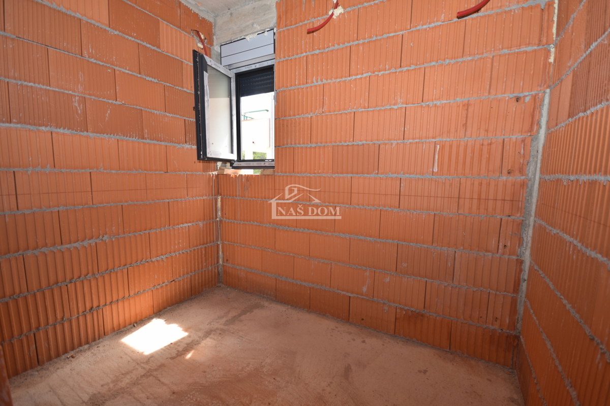 Brodarica - Appartamento S4 con vista sul mare, 1° piano