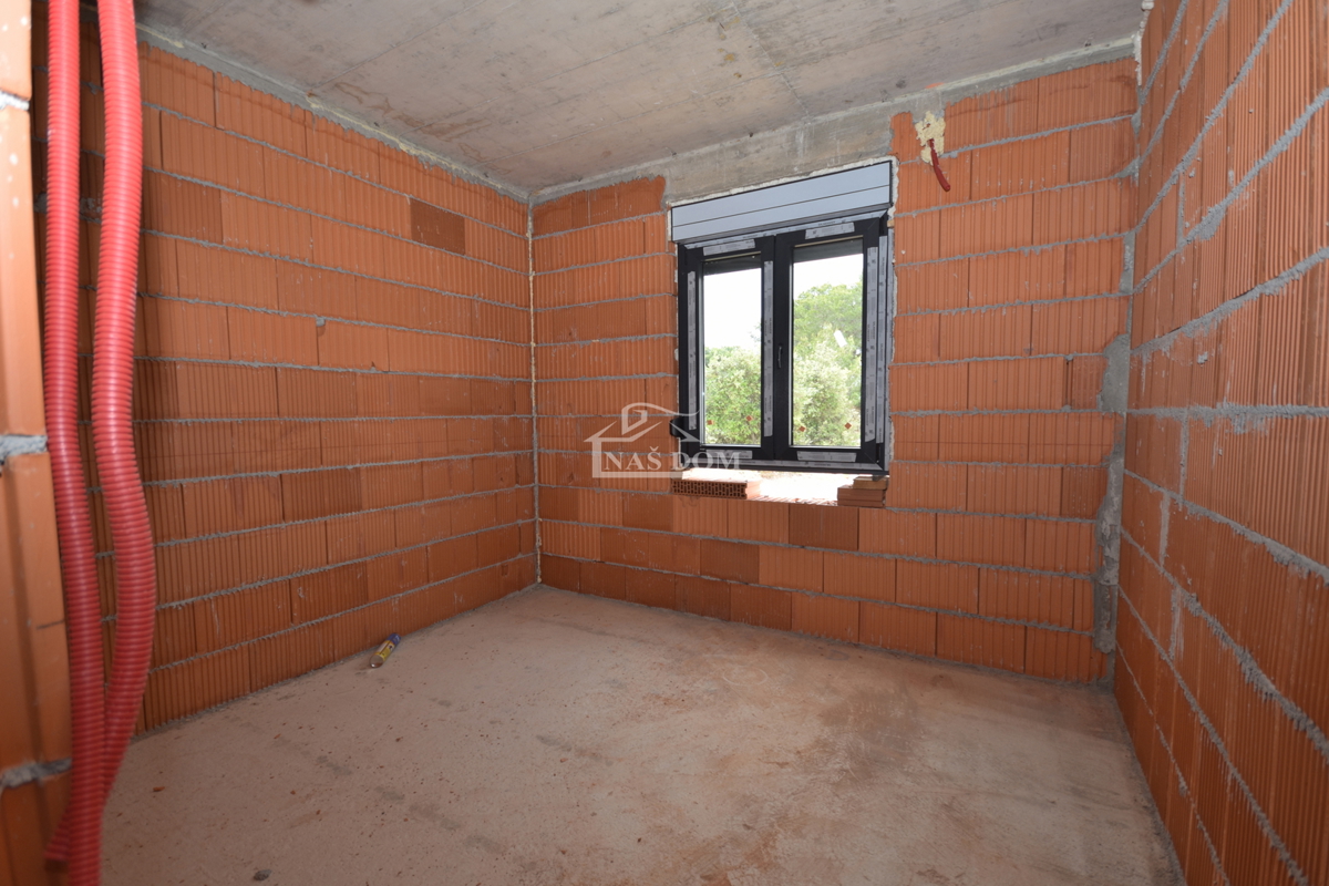 Brodarica - Appartamento S4 con vista sul mare, 1° piano