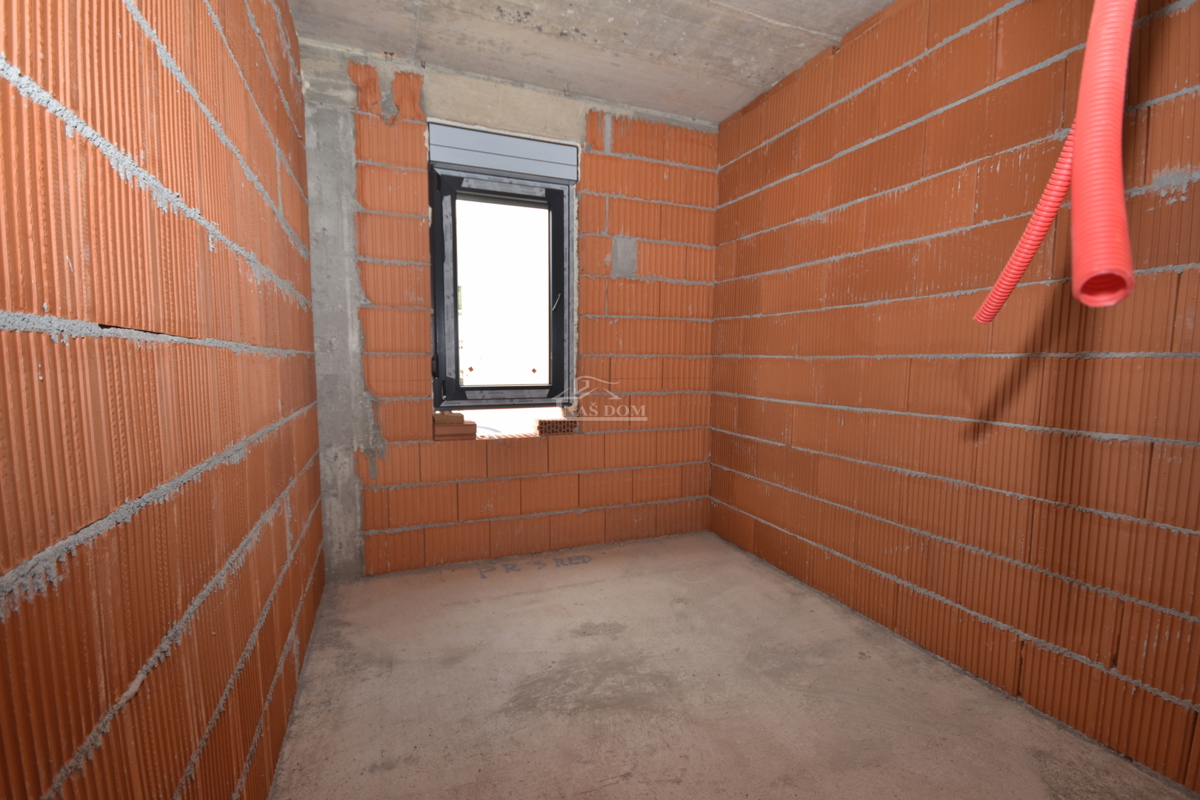 Brodarica - Appartamento S4 con vista sul mare, 1° piano