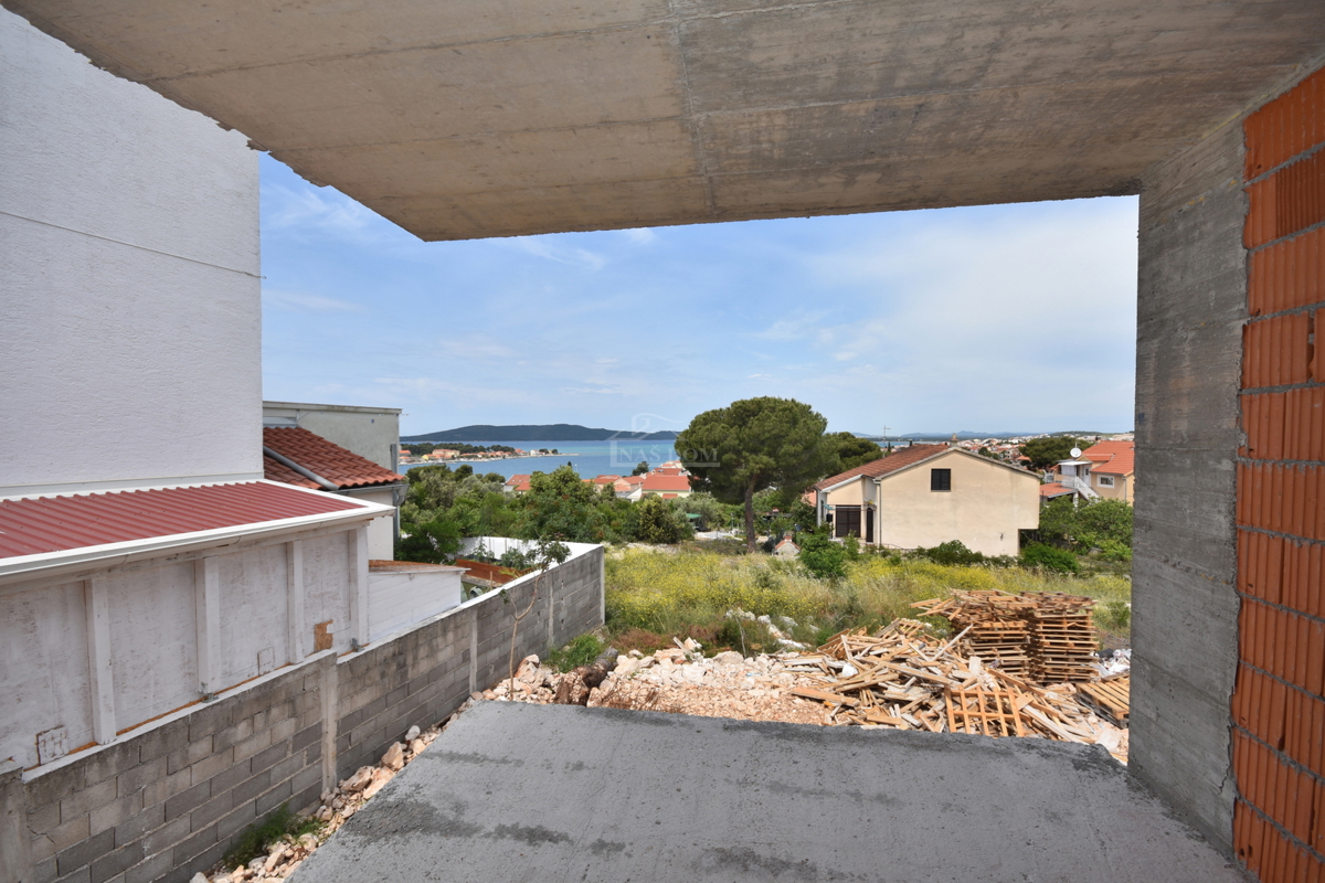 Brodarica - Appartamento S4 con vista sul mare, 1° piano