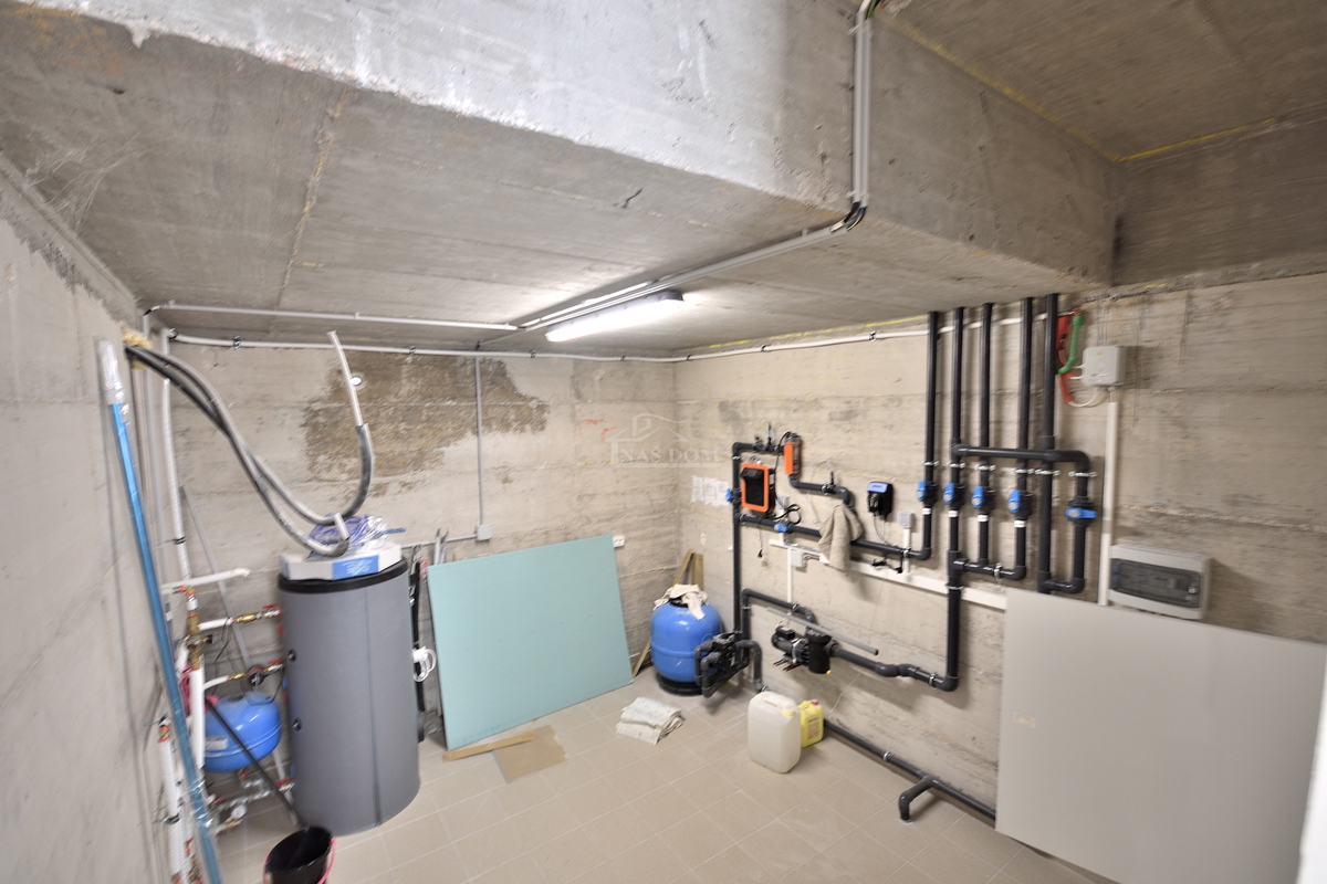 Vodice - villa di NUOVA COSTRUZIONE con piscina e vista mare