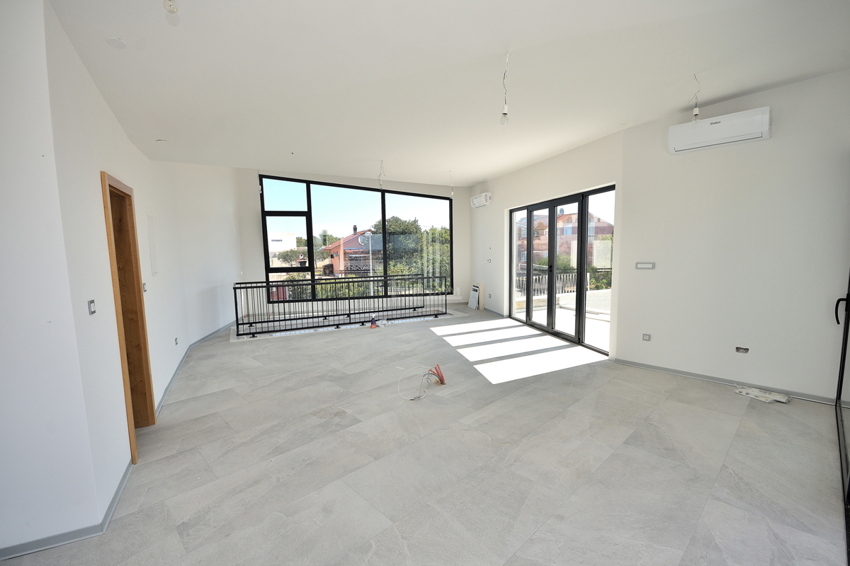 Vodice - villa di NUOVA COSTRUZIONE con piscina e vista mare