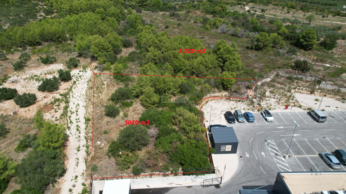 Tribunj - terreno edificabile con vista mare