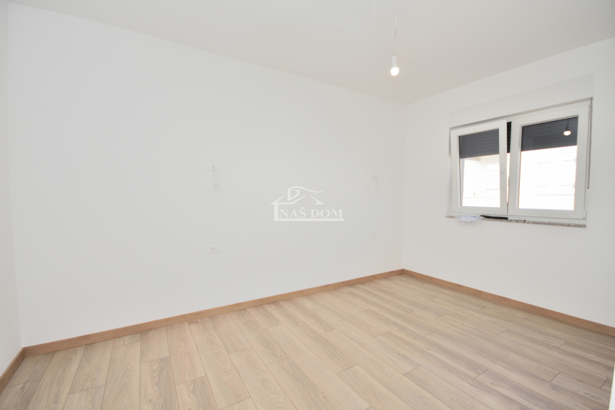 Vodice - Casa di lusso S2 con terrazza sul tetto, a soli 150 m dalla spiaggia