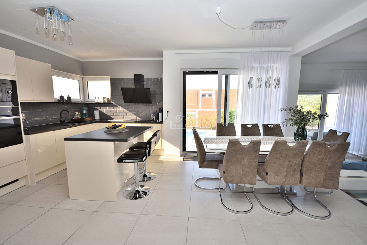 Vodice - villa con vista mare