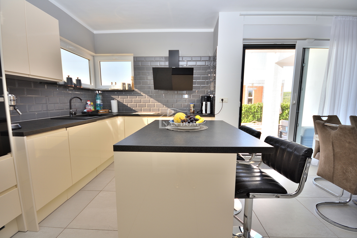 Vodice - villa con vista mare