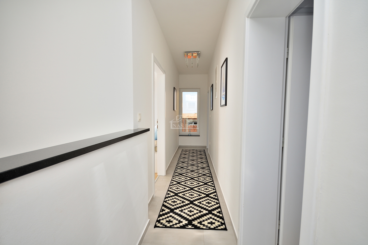 Vodice - villa con vista mare