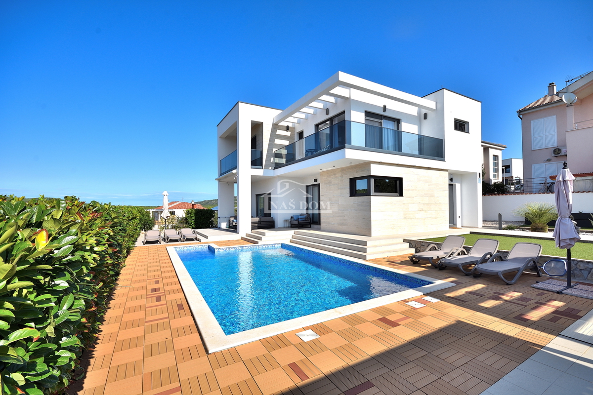 Vodice - villa con vista mare