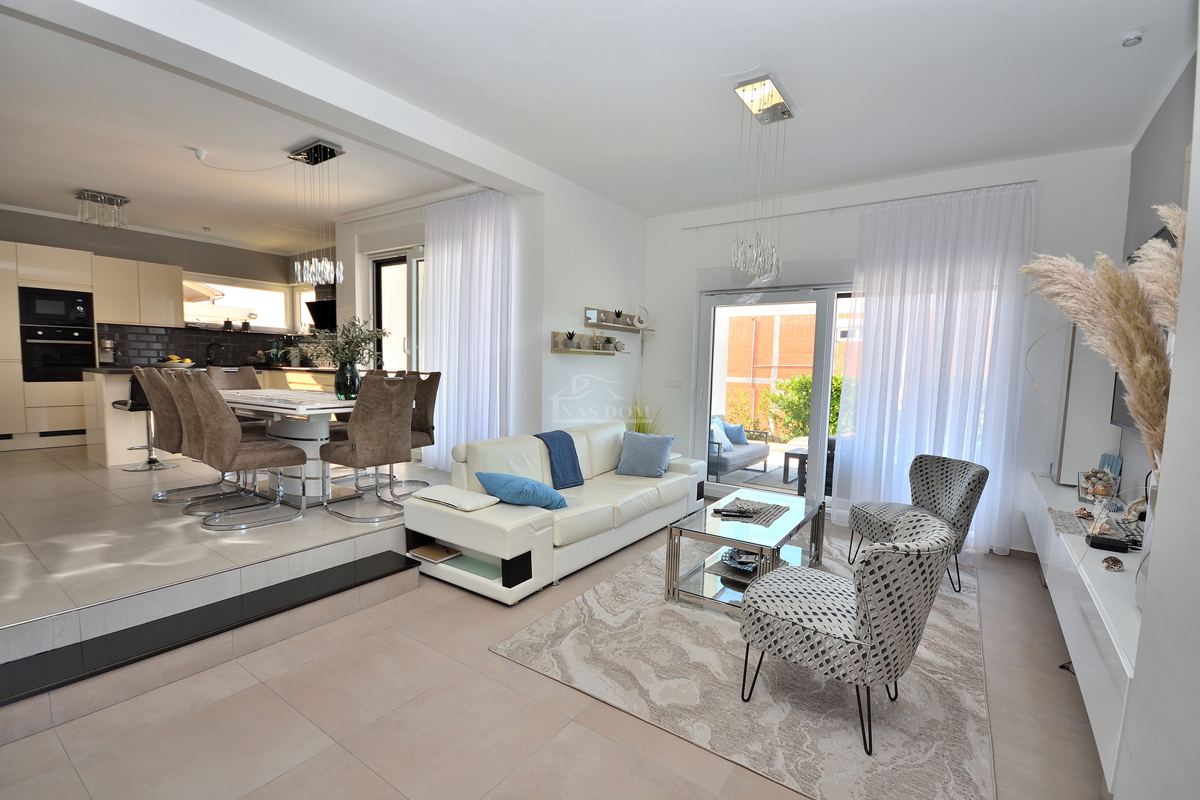 Vodice - villa con vista mare