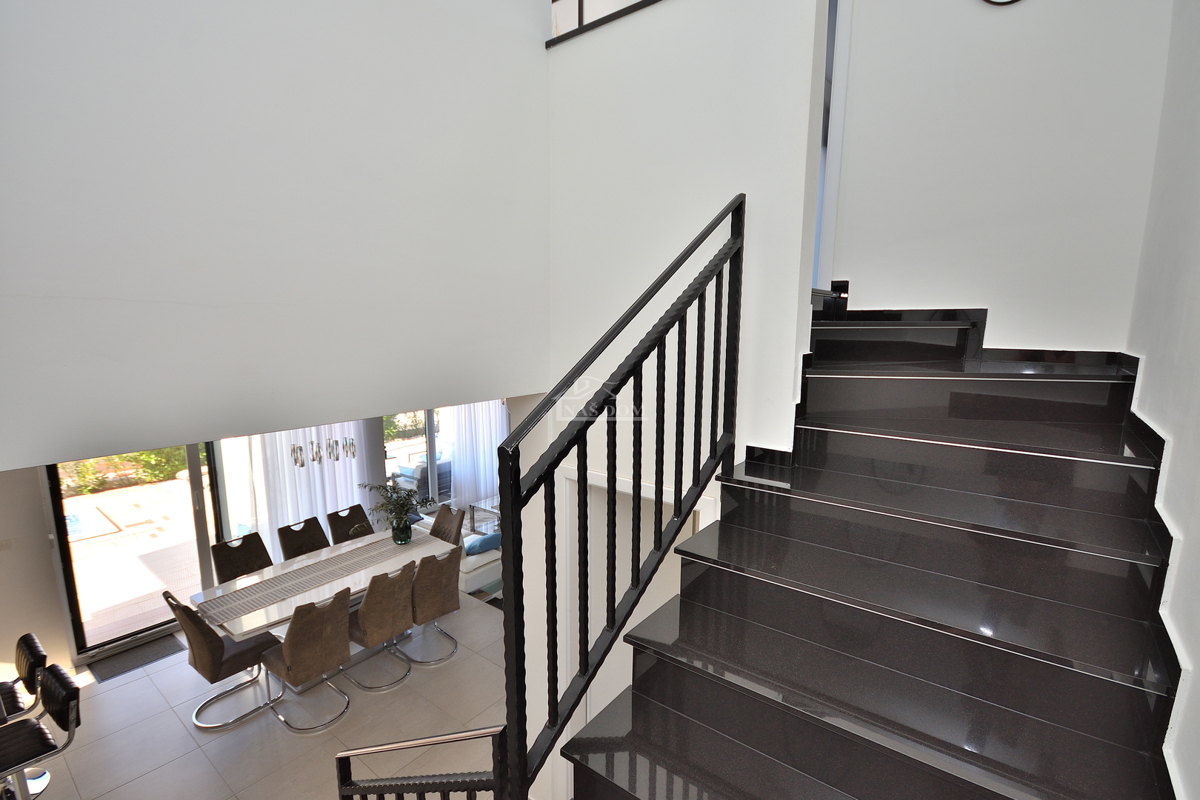 Vodice - villa con vista mare