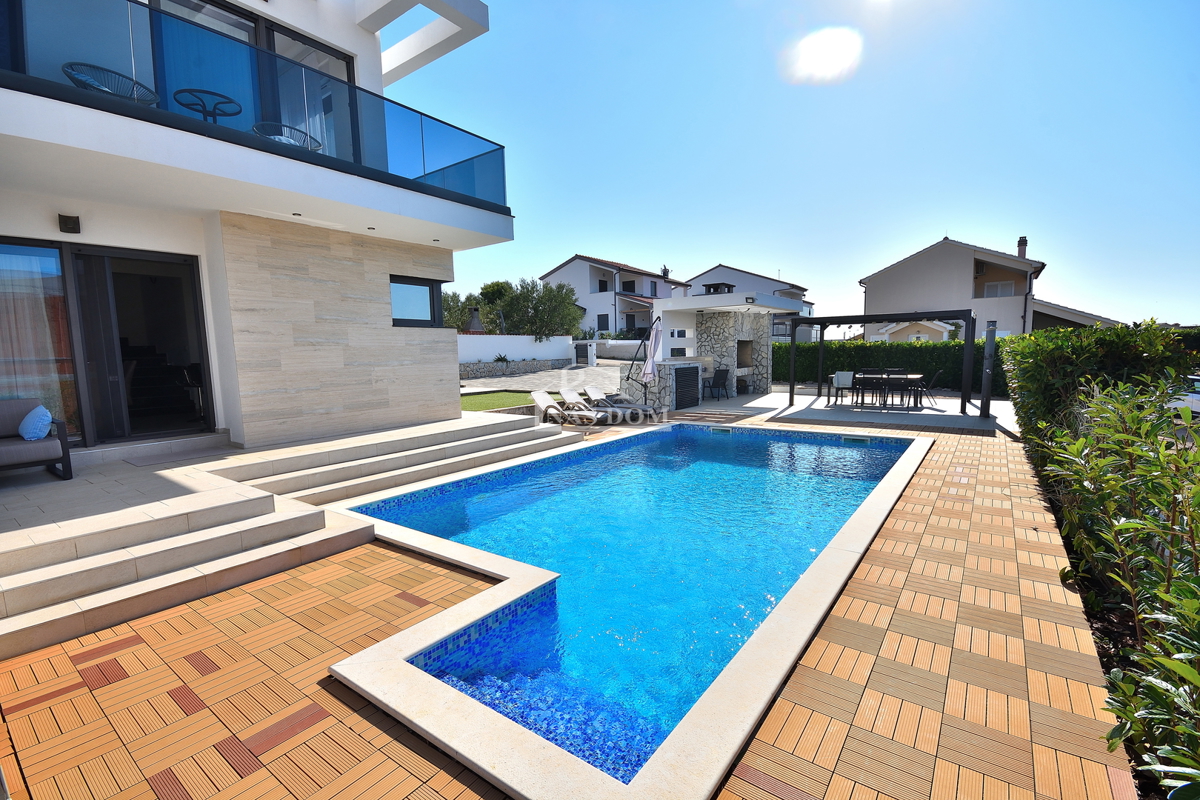 Vodice - villa con vista mare