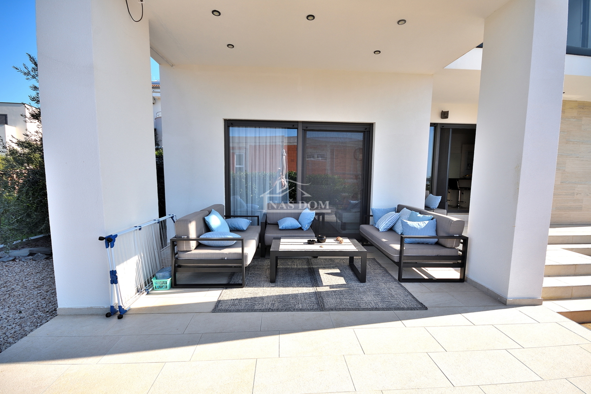 Vodice - villa con vista mare