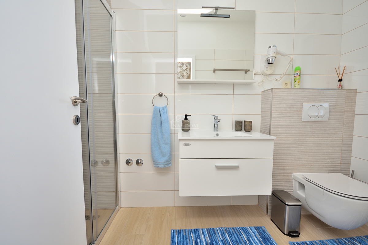 Vodice - villa con vista mare