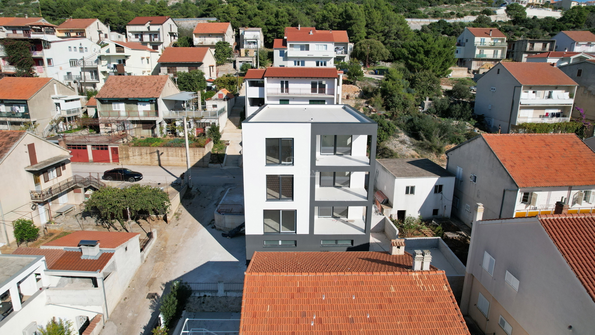 Sibenik, Crnica - Appartamento trilocale S1 con garage